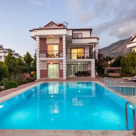 Four Seasons G Villa *