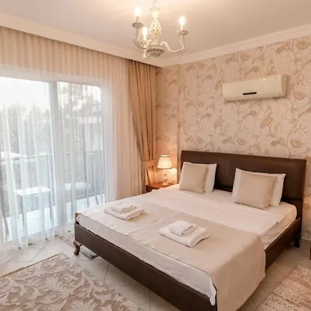 Four Seasons G Villa *