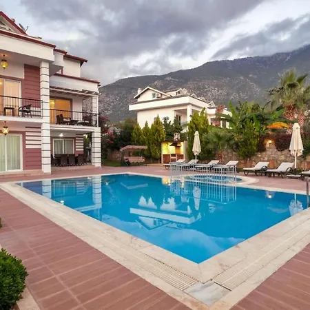 Four Seasons G Villa
